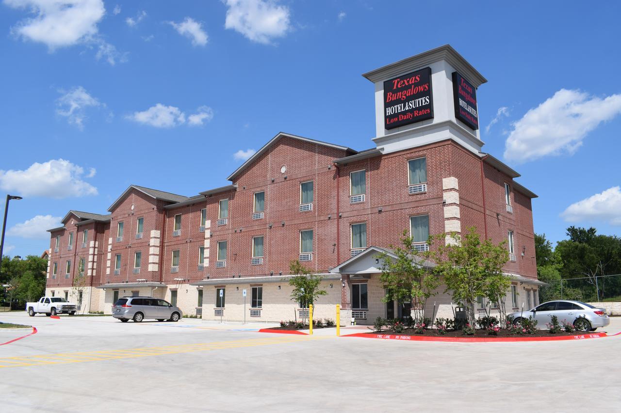 Texas Bungalows Hotel & Suites Остин Экстерьер фото